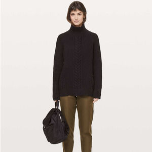 Lululemon Black Chunky Cable Knit Bring The Cozy Turtleneck Sweater sz 4